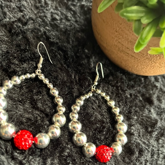 Silver and Red Bead Hoop Earrings - Picture 5 of 6